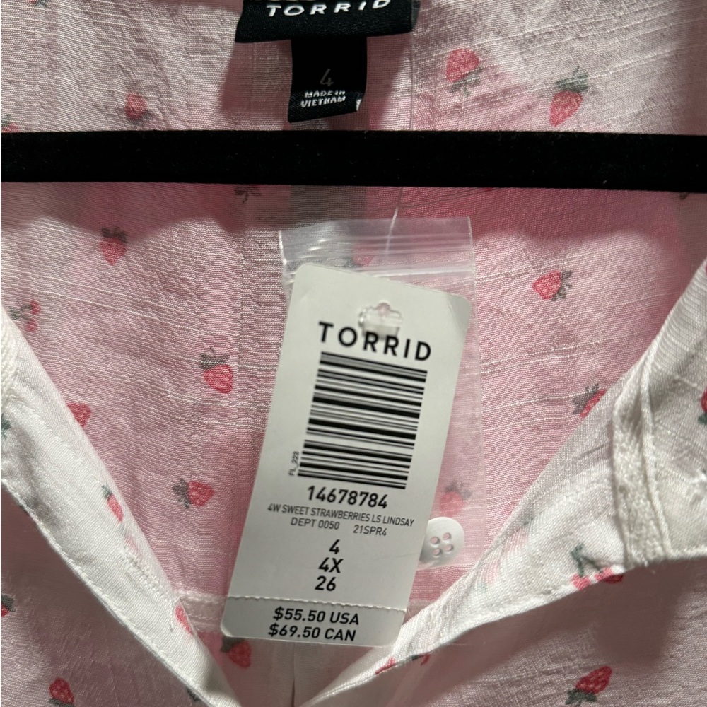 strawberry blouse 🍓 - Picture 4 of 7